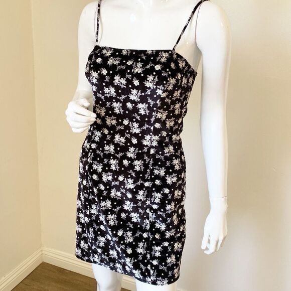 Reformation 90s Style Floral Velvet Spaghetti Strap Mini Slip Dress - Picture 4 of 6